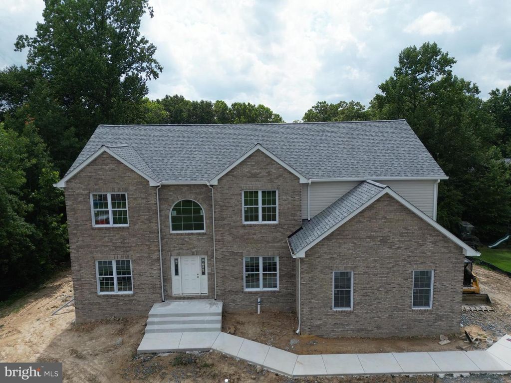 7807 SHAMS LN, Jessup, MD 20794