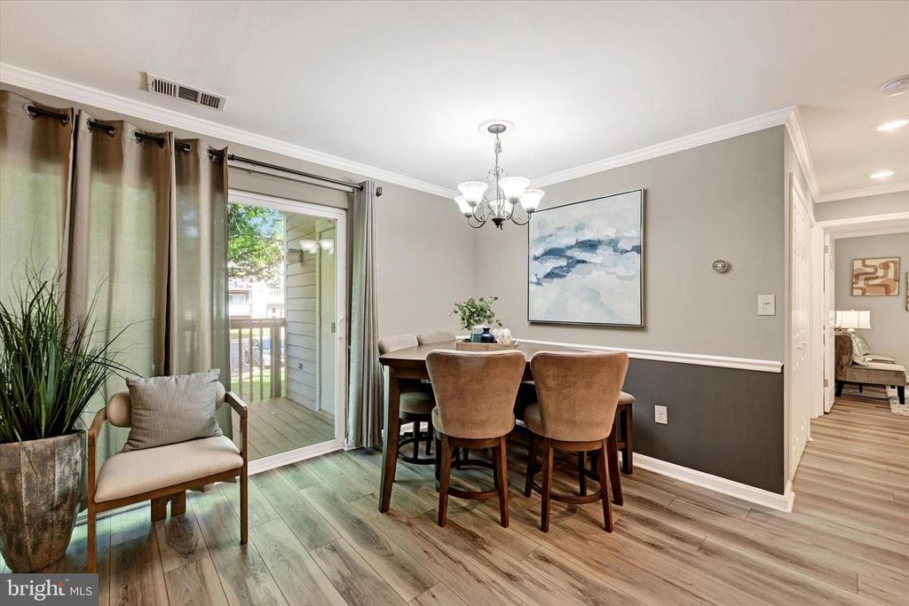 Image 9 of property listing at 6701 RAPID WATER WAY #204, Glen Burnie, MD 21060