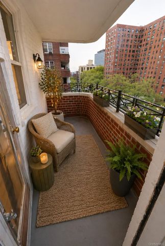 9941 64th Avenue D17, Rego Park, NY 11374