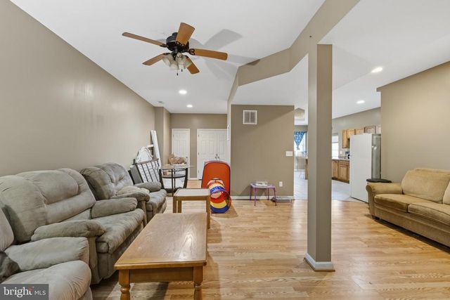 34 HEMLOCK LN, Mineral, VA 23117