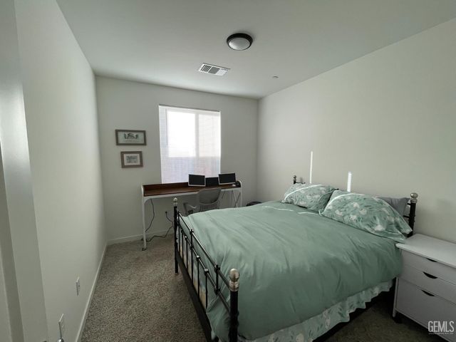 10203 Huslia River Avenue, Bakersfield, CA 93311