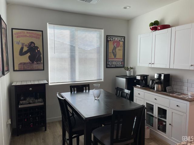 10203 Huslia River Avenue, Bakersfield, CA 93311