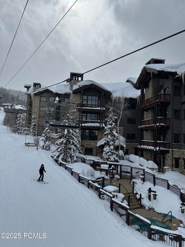 9452 N Vale View Circle, Kamas, UT 84036