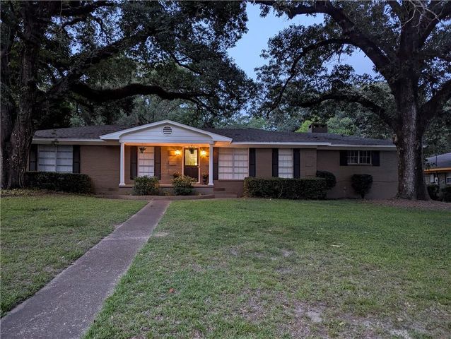 1058 Matterhorn Street, Mobile, AL 36608