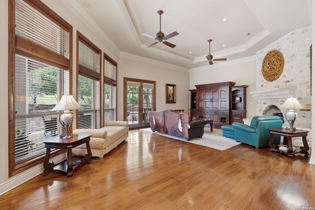 628 LONG MDW, Spring Branch, TX 78070