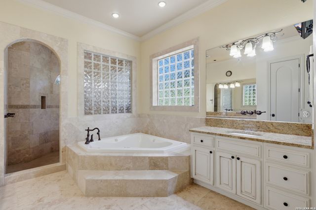628 LONG MDW, Spring Branch, TX 78070