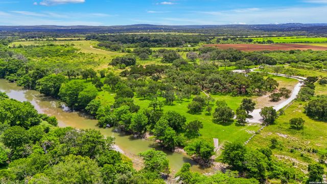 628 LONG MDW, Spring Branch, TX 78070