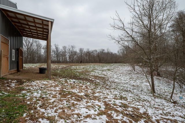 46400 St Rt 160, Vinton, OH 45686