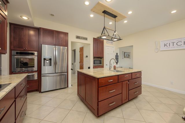 46400 St Rt 160, Vinton, OH 45686