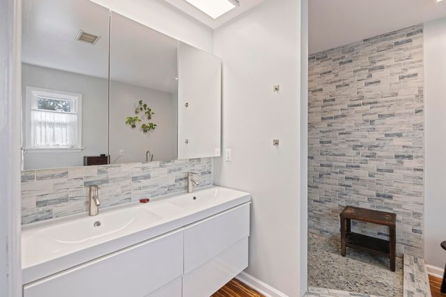 683 Edmonds Drive, Charleston, SC 29412