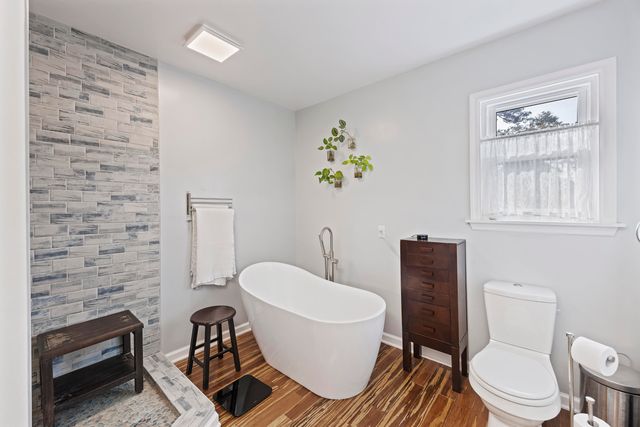 683 Edmonds Drive, Charleston, SC 29412