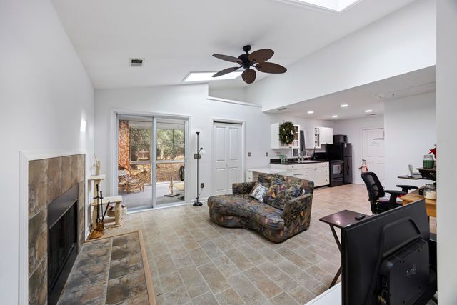 683 Edmonds Drive, Charleston, SC 29412