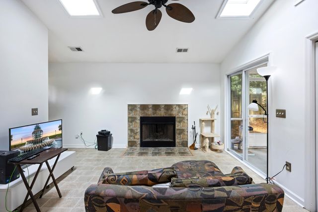 683 Edmonds Drive, Charleston, SC 29412