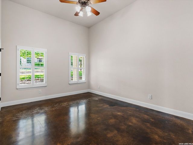 423 Elmwood, New Braunfels, TX 78130