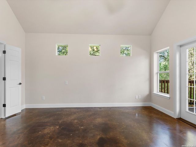423 Elmwood, New Braunfels, TX 78130