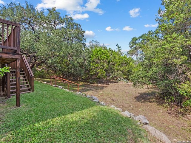 423 Elmwood, New Braunfels, TX 78130