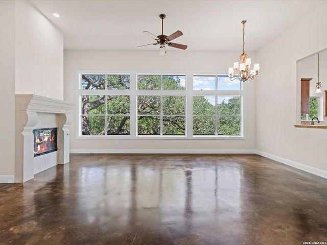 423 Elmwood, New Braunfels, TX 78130