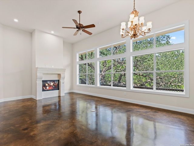 423 Elmwood, New Braunfels, TX 78130