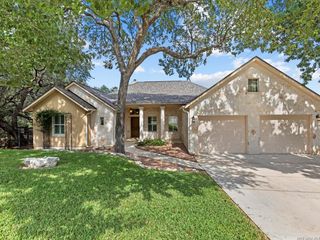 423 Elmwood, New Braunfels, TX 78130