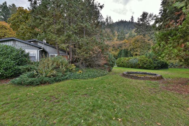 3251 Rogue River Highway, Grants Pass, OR 97527