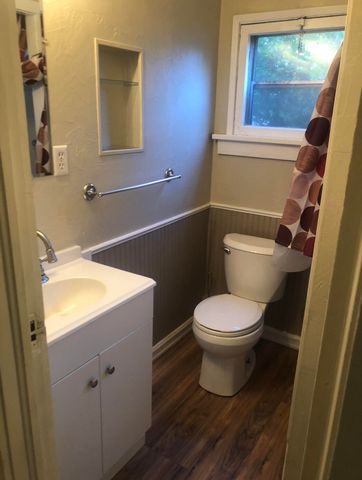 3251 Rogue River Highway, Grants Pass, OR 97527