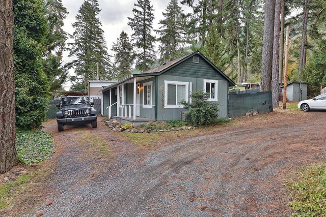 3251 Rogue River Highway, Grants Pass, OR 97527