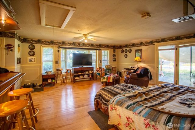 16549 Hickory Lane SE, Yelm, WA 98597