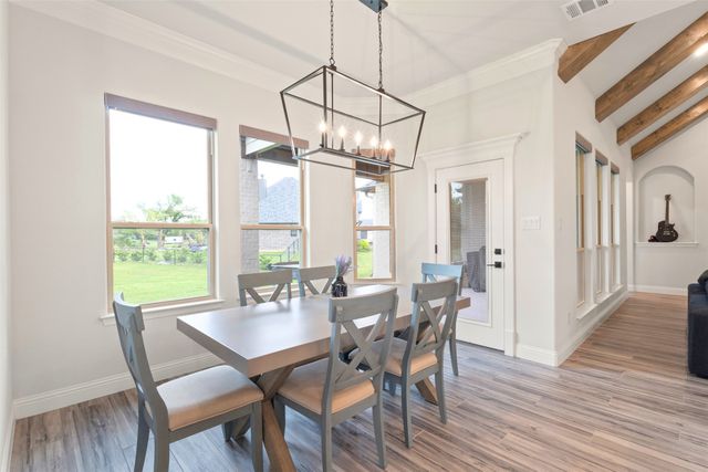 105 Clayton Crossing, Springtown, TX 76082