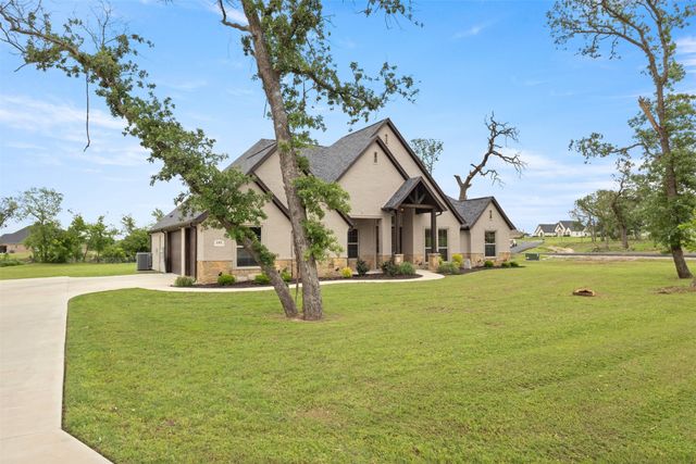 105 Clayton Crossing, Springtown, TX 76082