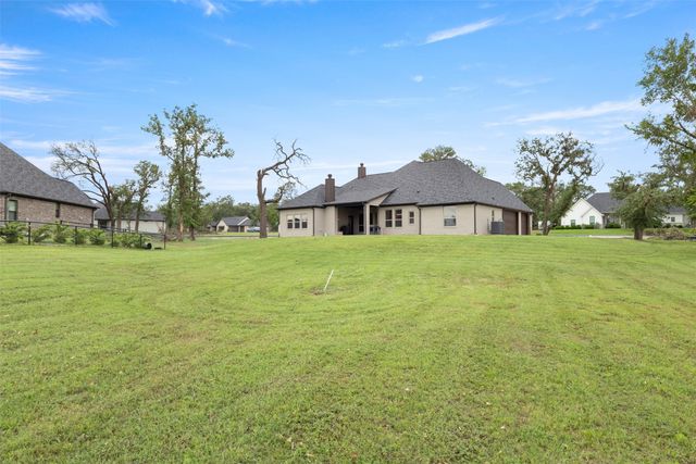 105 Clayton Crossing, Springtown, TX 76082