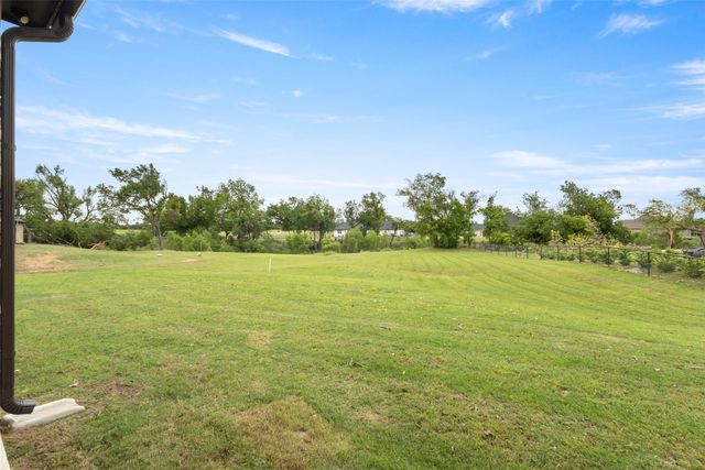 105 Clayton Crossing, Springtown, TX 76082