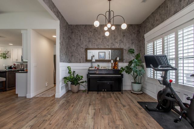 1504 SPRING MOUNTAIN DR, Columbia, MO 65201