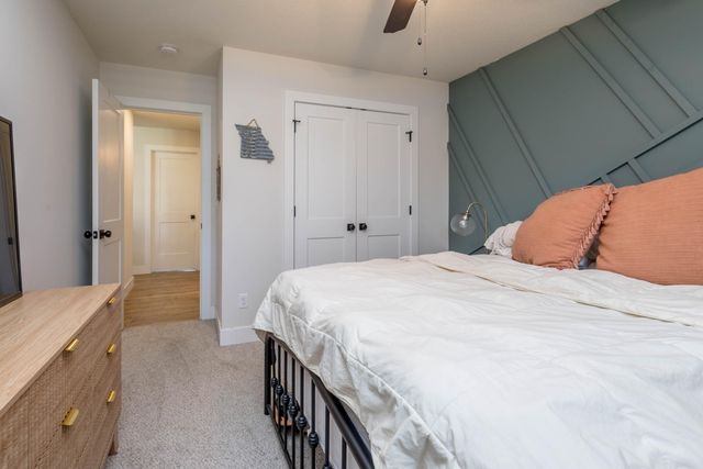 1504 SPRING MOUNTAIN DR, Columbia, MO 65201