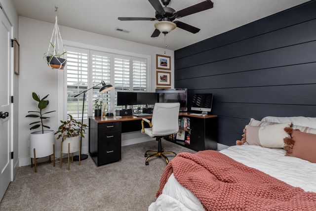 1504 SPRING MOUNTAIN DR, Columbia, MO 65201