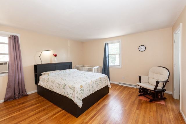 17 Rockaway Ln 17, Arlington, MA 02474