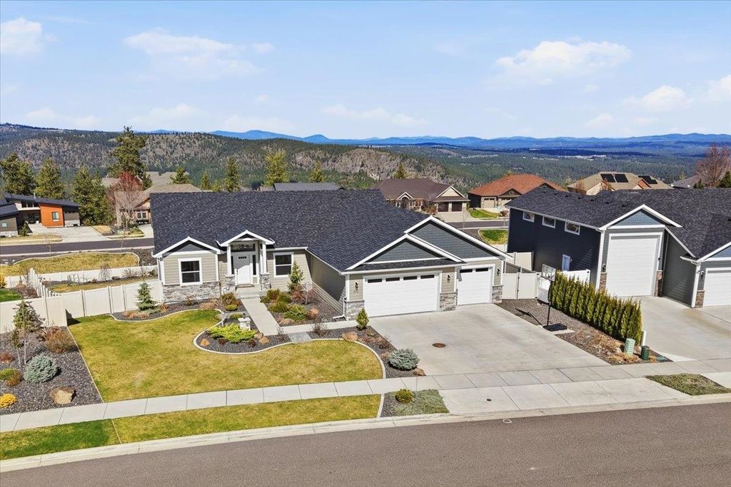 2712 W Howesdale Rd, Spokane, WA 99208 photo 3