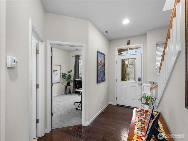 8214 NE 163rd Place, Kenmore, WA 98028