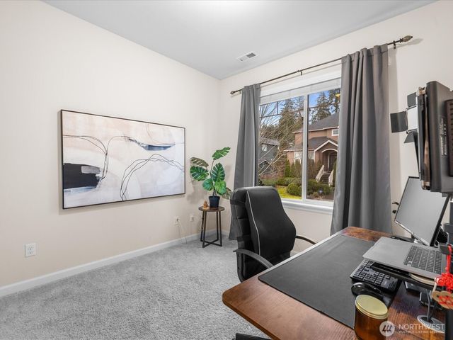 8214 NE 163rd Place, Kenmore, WA 98028