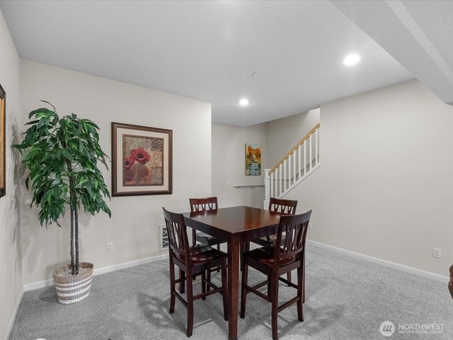 8214 NE 163rd Place, Kenmore, WA 98028