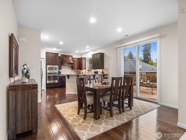 8214 NE 163rd Place, Kenmore, WA 98028