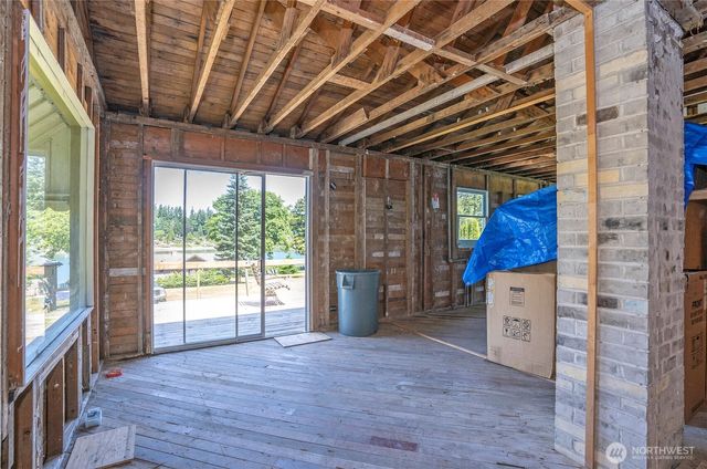 1116 Bayshore Court NW, Lakebay, WA 98349