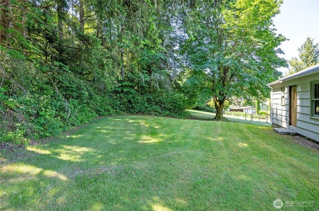 1116 Bayshore Court NW, Lakebay, WA 98349