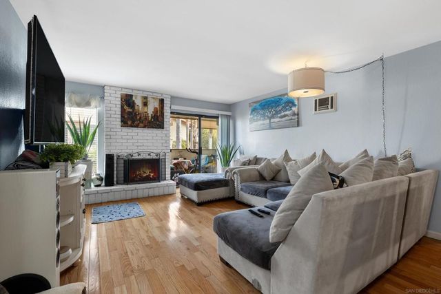 110 N 2nd 17, Chula Vista, CA 91910