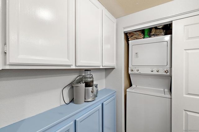 110 N 2nd 17, Chula Vista, CA 91910