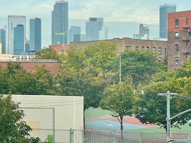 48-21 40 Street 2C, Sunnyside, NY 11104