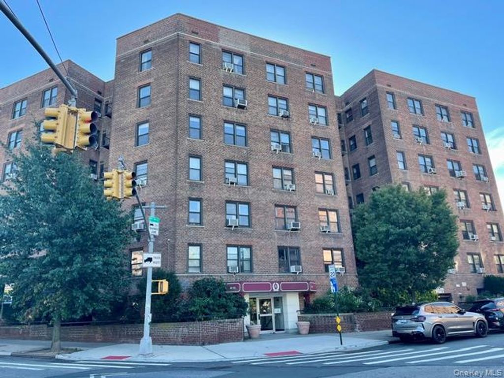 48-21 40 Street 2C, Sunnyside, NY 11104 — photo 2