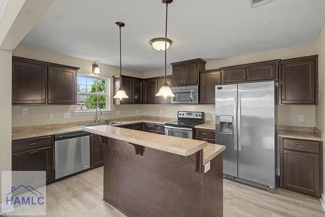1106 Creekside Circle, Hinesville, GA 31313