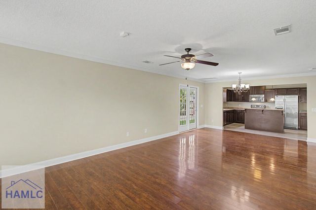 1106 Creekside Circle, Hinesville, GA 31313