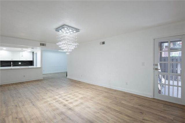 6851 Roswell Road I11, Atlanta, GA 30328