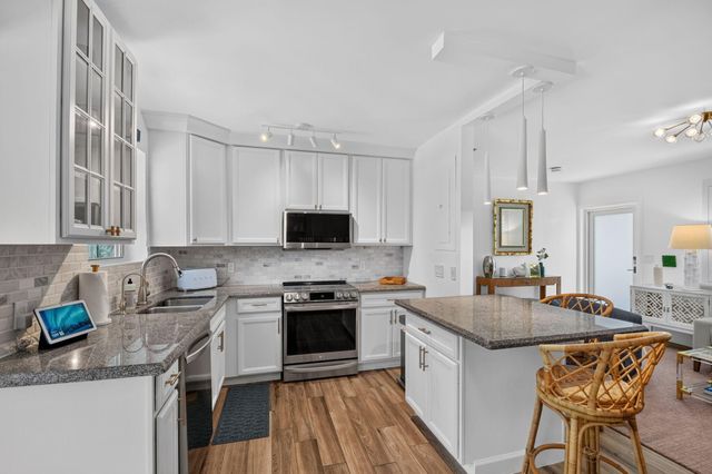 367 Putnam Ranch Road, West Palm Beach, FL 33405